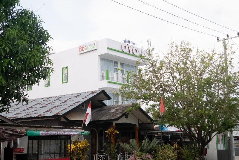 OYO 985 Audi Inn Hotel Tanjung Pandan Esterno foto